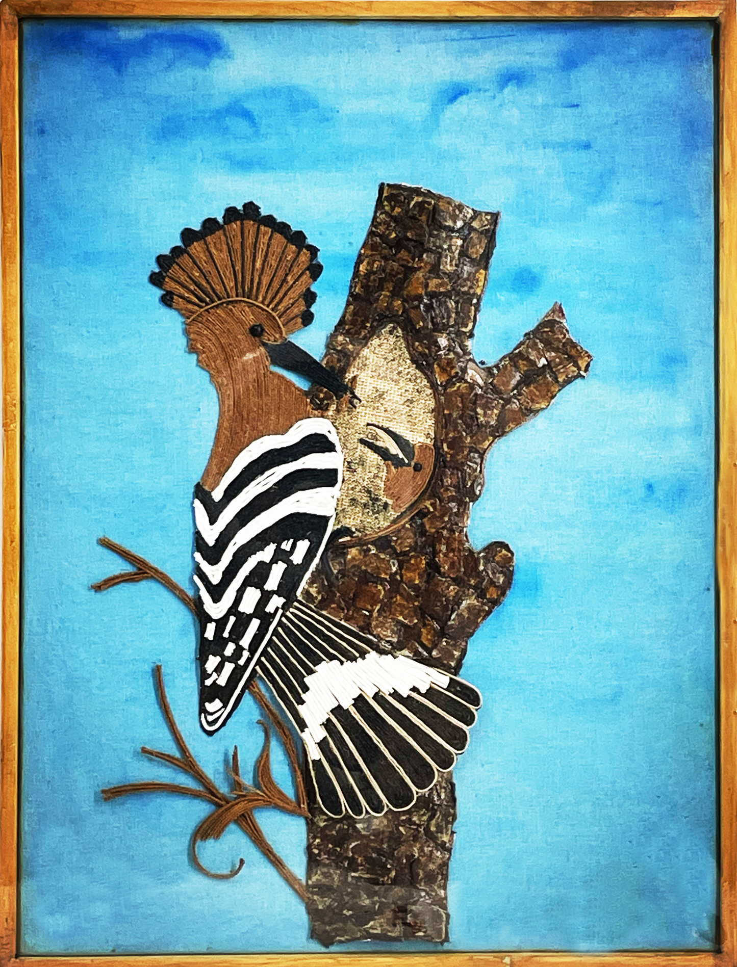 Hoopoe Feeding Her Baby
